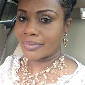 Meet your Posher, Leslie